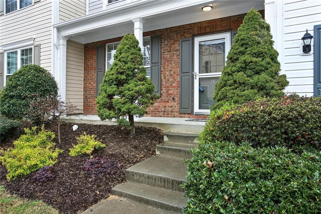 10900 Wittenridge Drive F6, Alpharetta, GA 30022 — most recent listing photo