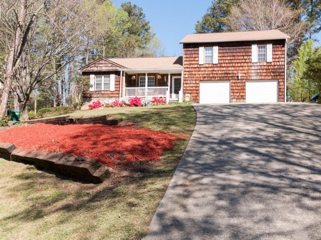 3 bedroom single family residence sold at 4253 Stratford Place, Duluth, GA 30096