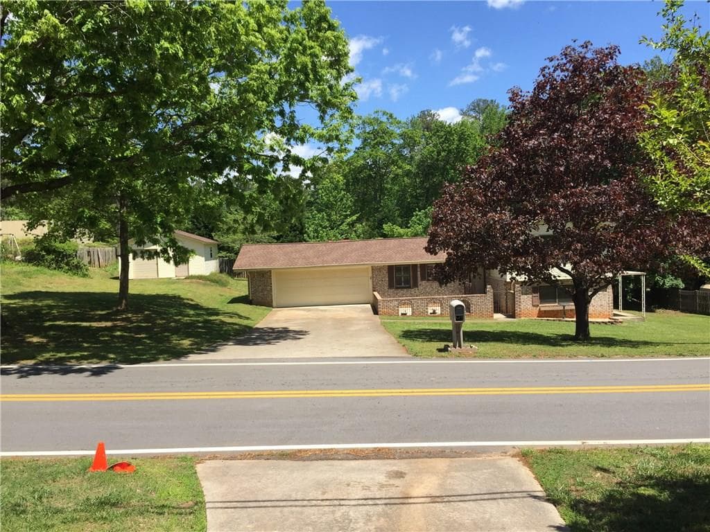 5033 Whispering Pines Drive, Gainesville, GA 30504 — most recent listing photo