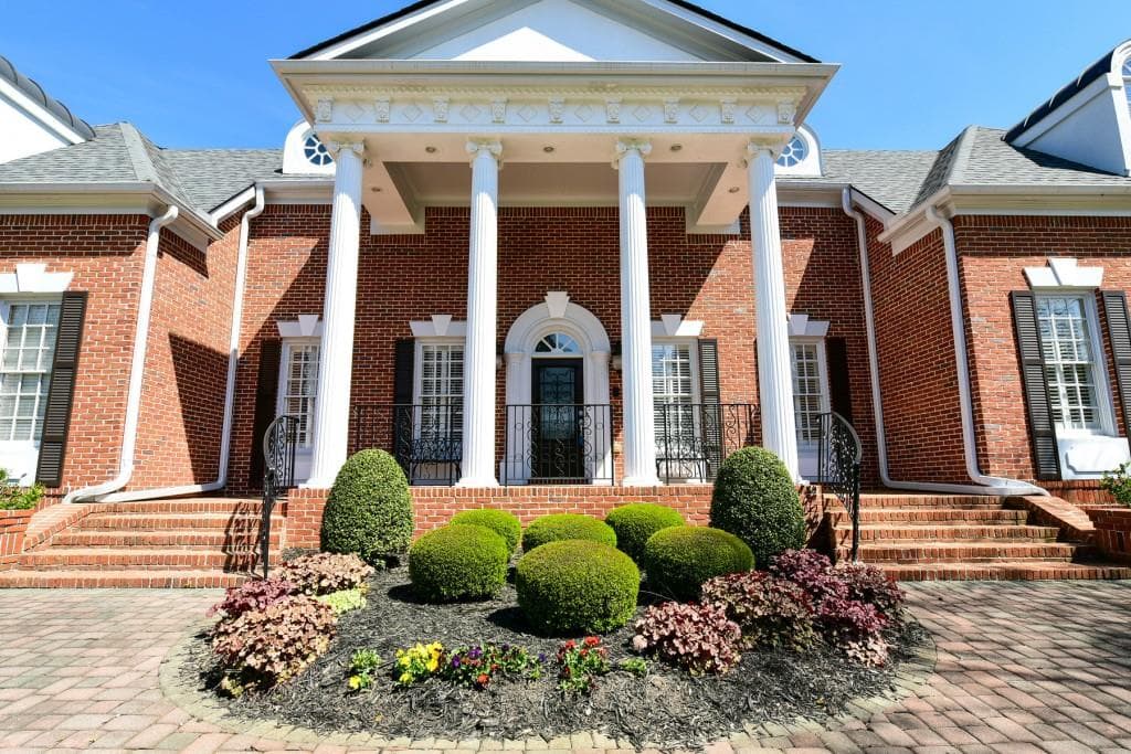 3280 Yorktown Drive, Roswell, GA 30075 — most recent listing photo
