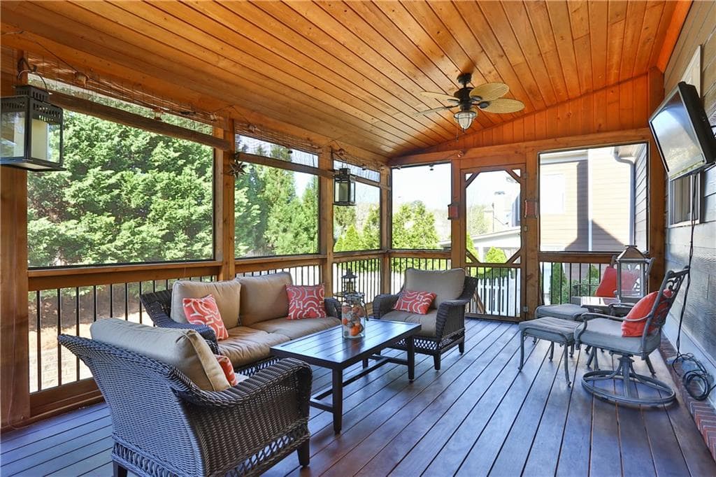 5 bedroom, 4,009 sq ft single family residence sold at 4900 Spring Park Circle, Suwanee, GA 30024