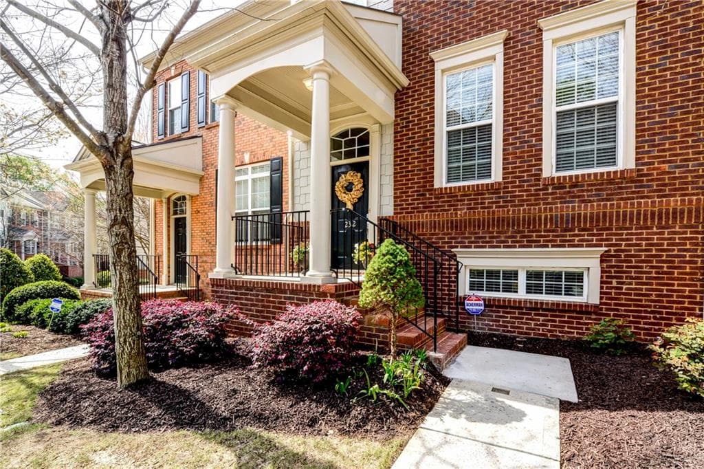 3 bedroom townhouse sold at 2312 Limehurst Drive 2312, Brookhaven, GA 30319