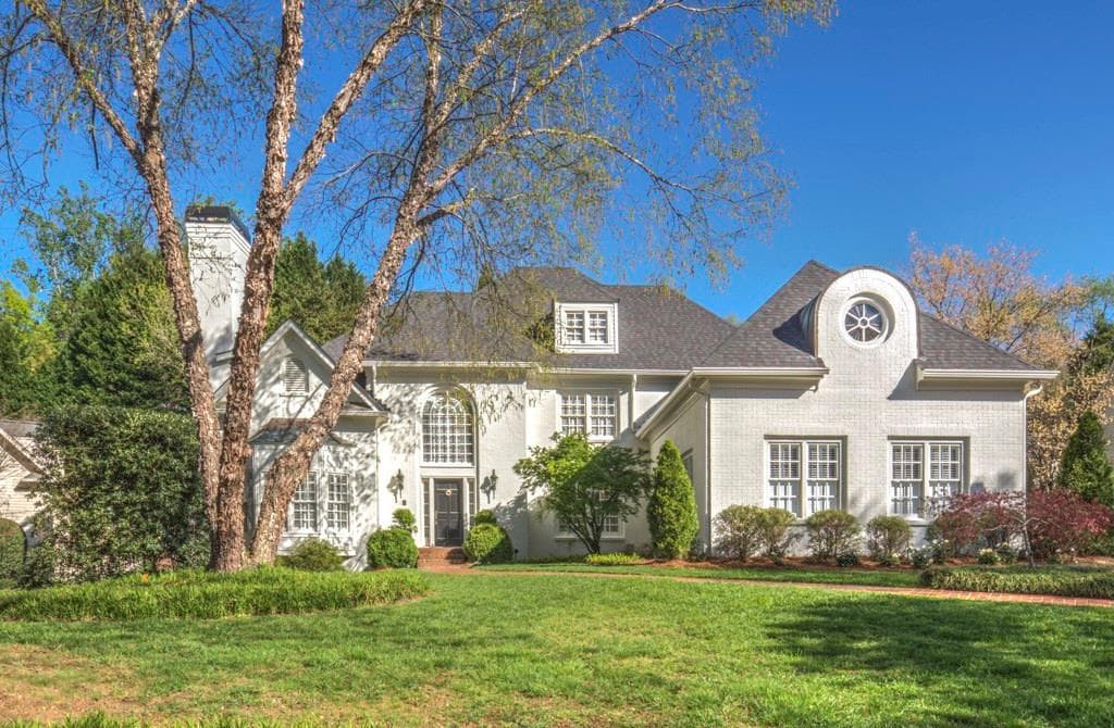 5 bedroom, 7,402 sq ft single family residence sold at 4332 Town Commons Circle, Atlanta, GA 30319