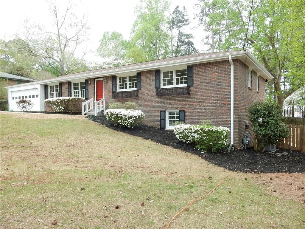900 Tanglewood Trail, Woodstock, GA 30189 — most recent listing photo