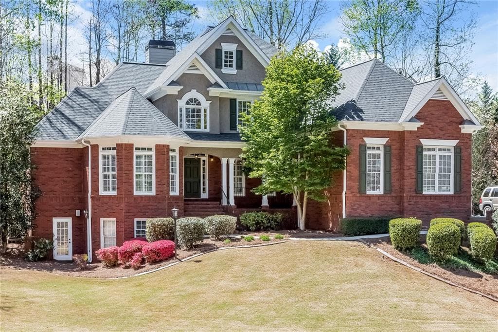 5 bedroom, 6,752 sq ft single family residence sold at 5025 Towne Lake Hills, Woodstock, GA 30189