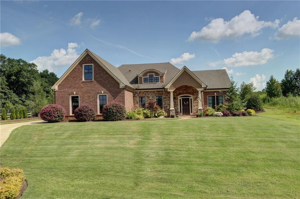 4040 SILVERSTONE Drive, Braselton, GA 30517 — most recent listing photo