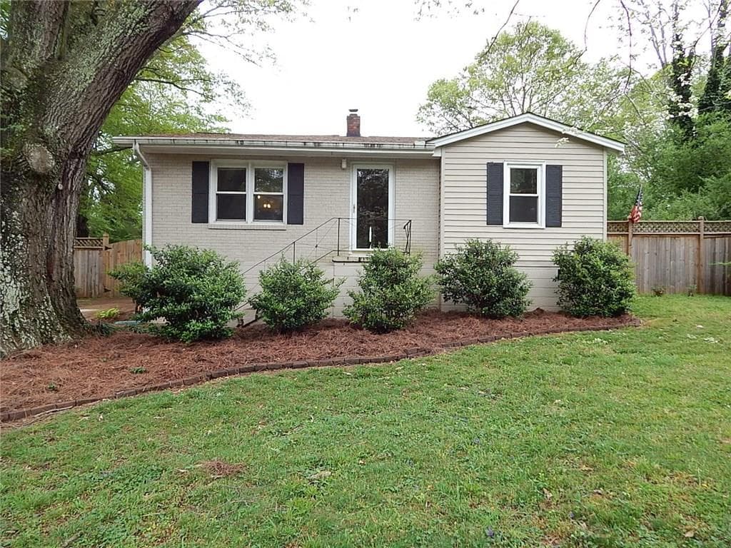 3294 Ridgecrest Road, Smyrna, GA 30080 — most recent listing photo