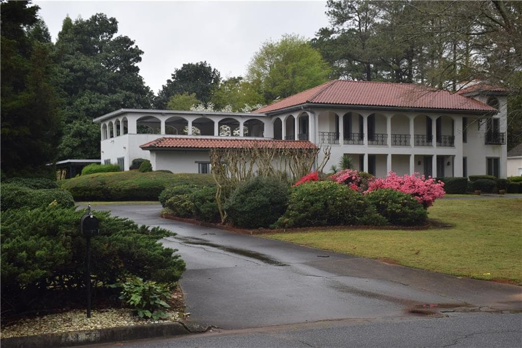 4476 Ridgegate Drive, Peachtree Corners, GA 30097 — most recent listing photo