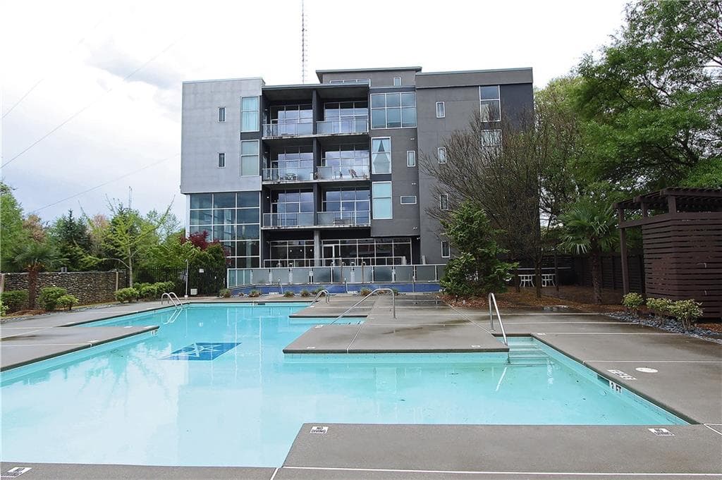 1 bedroom, 821 sq ft condominium sold at 130 Arizona Avenue 411, Atlanta, GA 30307
