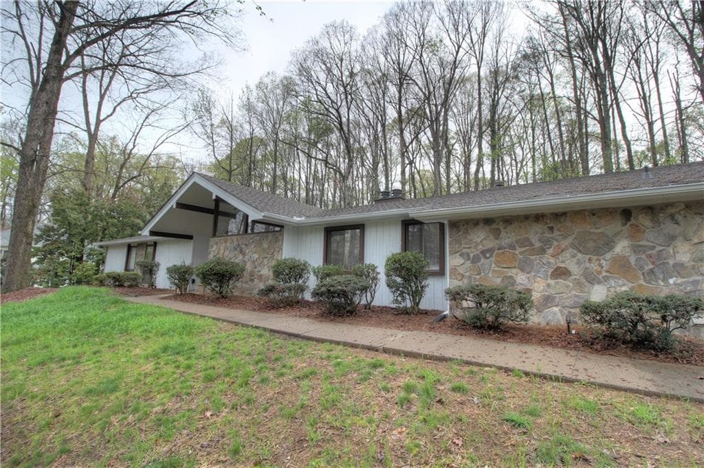 1715 Ridgefield Drive, Roswell, GA 30075 — most recent listing photo