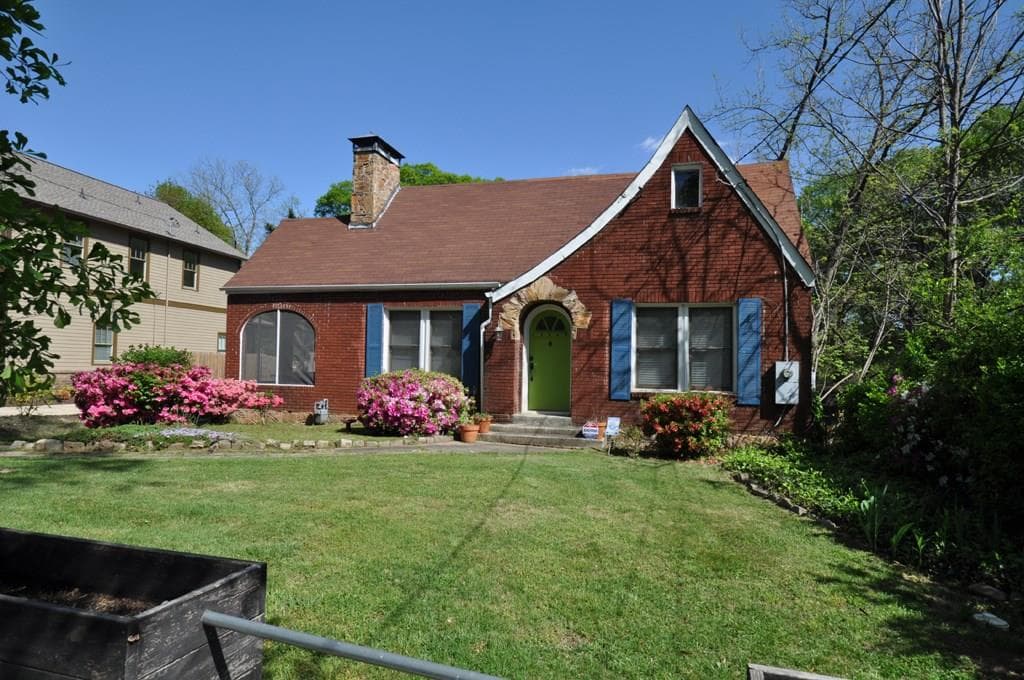2 bedroom, 1,584 sq ft single family residence sold at 1374 Mcpherson Avenue, Atlanta, GA 30316