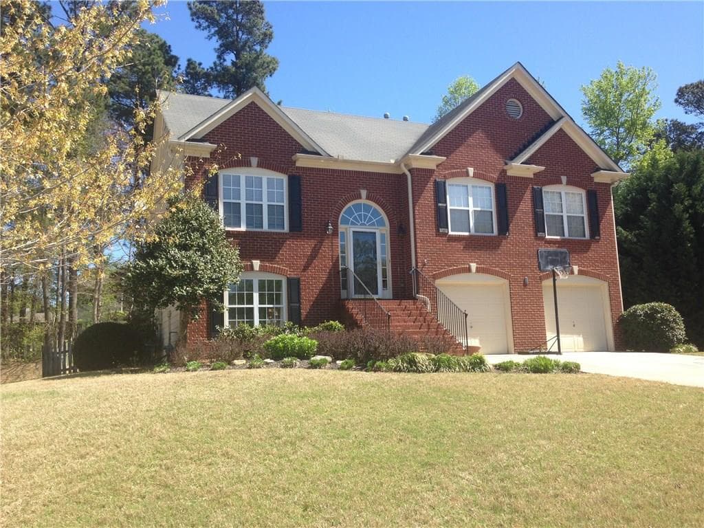 4 bedroom single family residence sold at 2735 Chandler Grove Drive, Buford, GA 30519