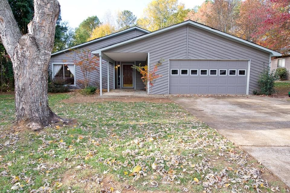 580 Creekwood Crossing, Roswell, GA 30076 — most recent listing photo