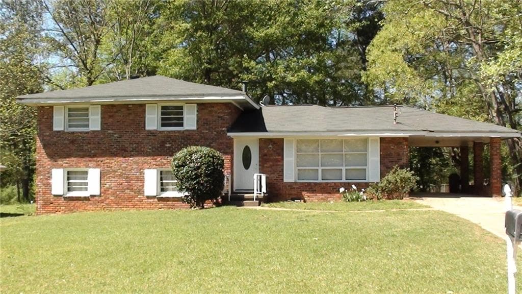 3 bedroom, 2,008 sq ft single family residence sold at 1905 Janet Lane, Decatur, GA 30035