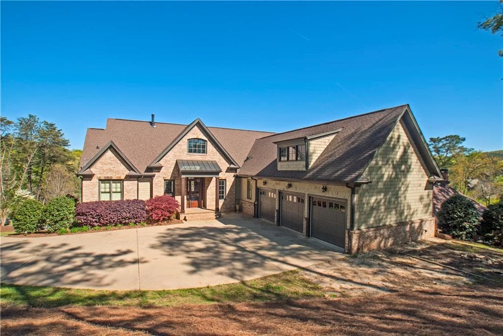4 bedroom, 4,567 sq ft single family residence sold at 45 Somerset Lane, Cartersville, GA 30121