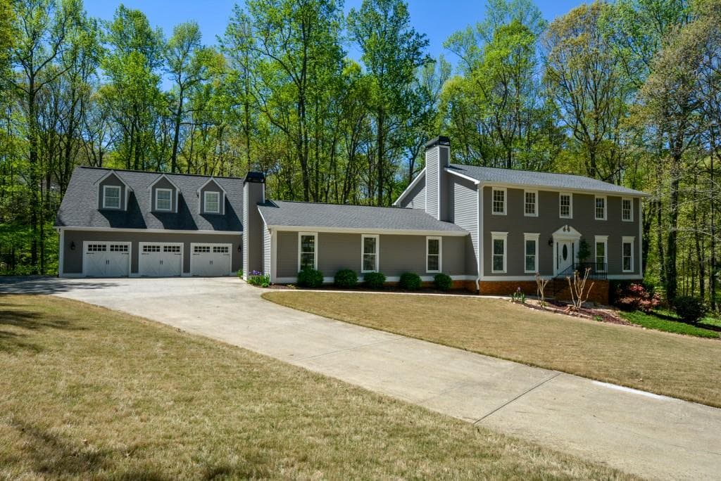 6 bedroom single family residence sold at 4108 Jefferson Township Parkway, Marietta, GA 30066