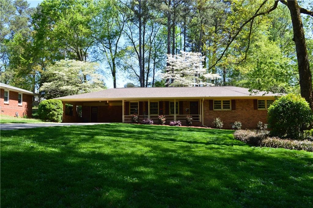 3 bedroom, 1,452 sq ft single family residence sold at 1276 Hickory Drive, Lilburn, GA 30047
