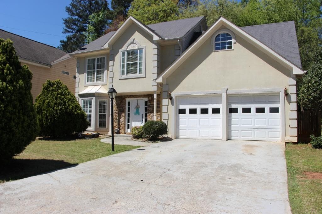 715 Manor Glen Drive, Suwanee, GA 30024 — most recent listing photo