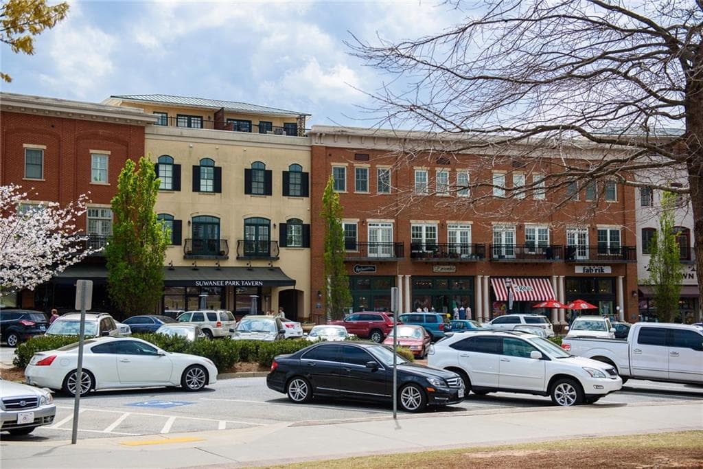 3 bedroom condominium sold at 340 Town Center Avenue 208, Suwanee, GA 30024