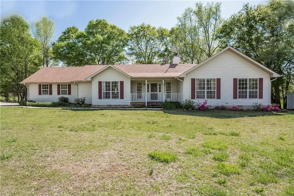 8015 Rico Road, Chattahoochee Hills, GA 30268 — most recent listing photo