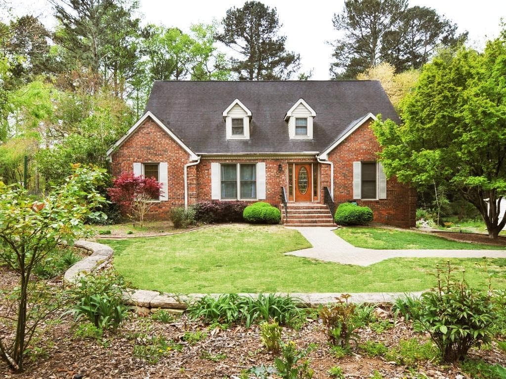 4 bedroom, 3,061 sq ft single family residence sold at 2150 Wenlok Trail, Marietta, GA 30066