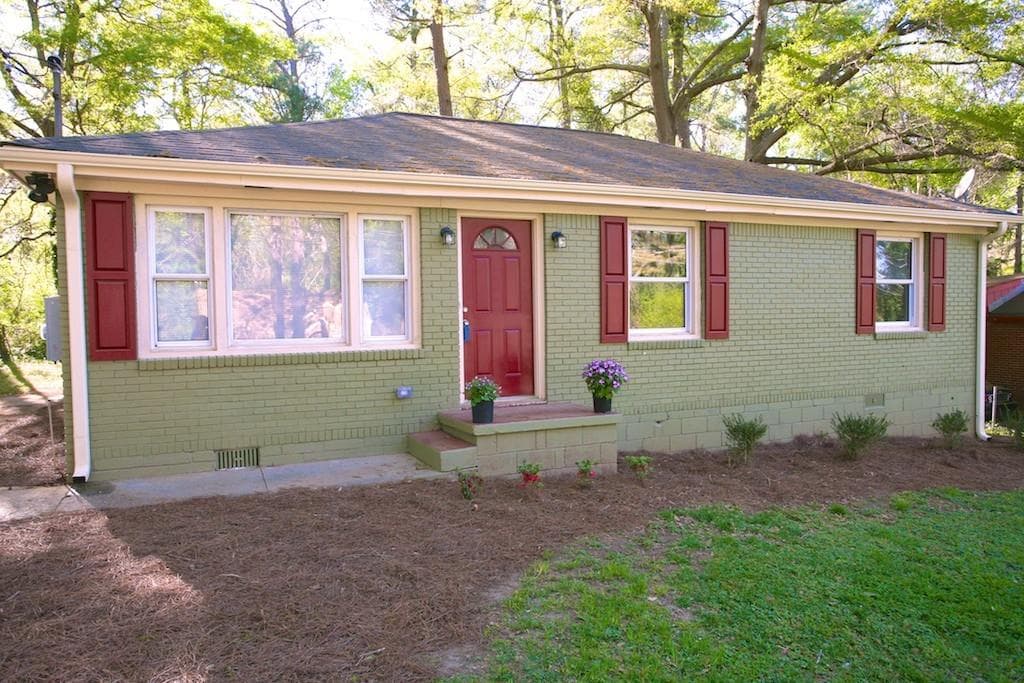 3 bedroom single family residence sold at 1921 Willa Way, Decatur, GA 30032