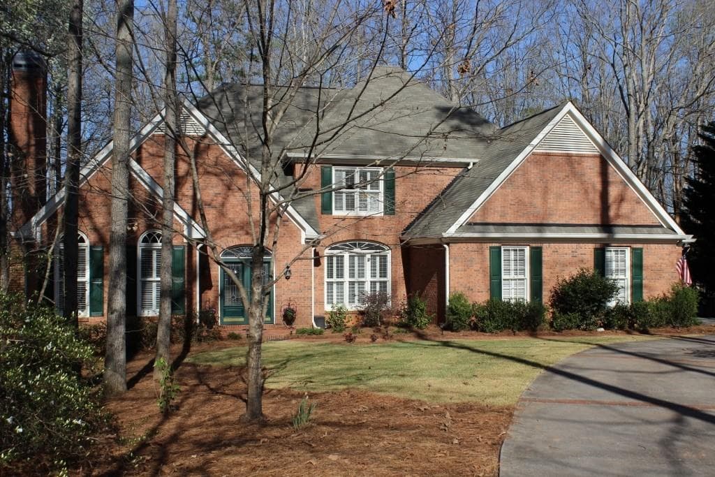 3 bedroom, 2,982 sq ft single family residence sold at 5215 Overbend Trail, Suwanee, GA 30024