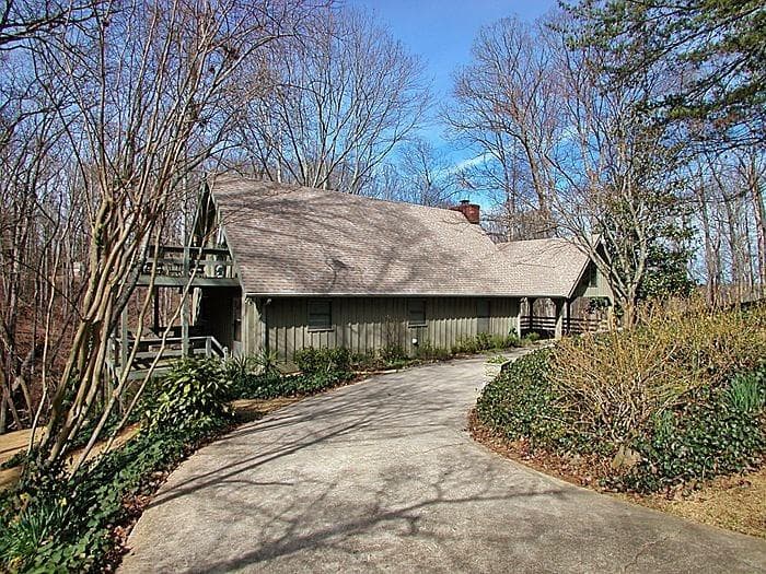 6237 WHITE OAK Drive, Flowery Branch, GA 30542 — most recent listing photo