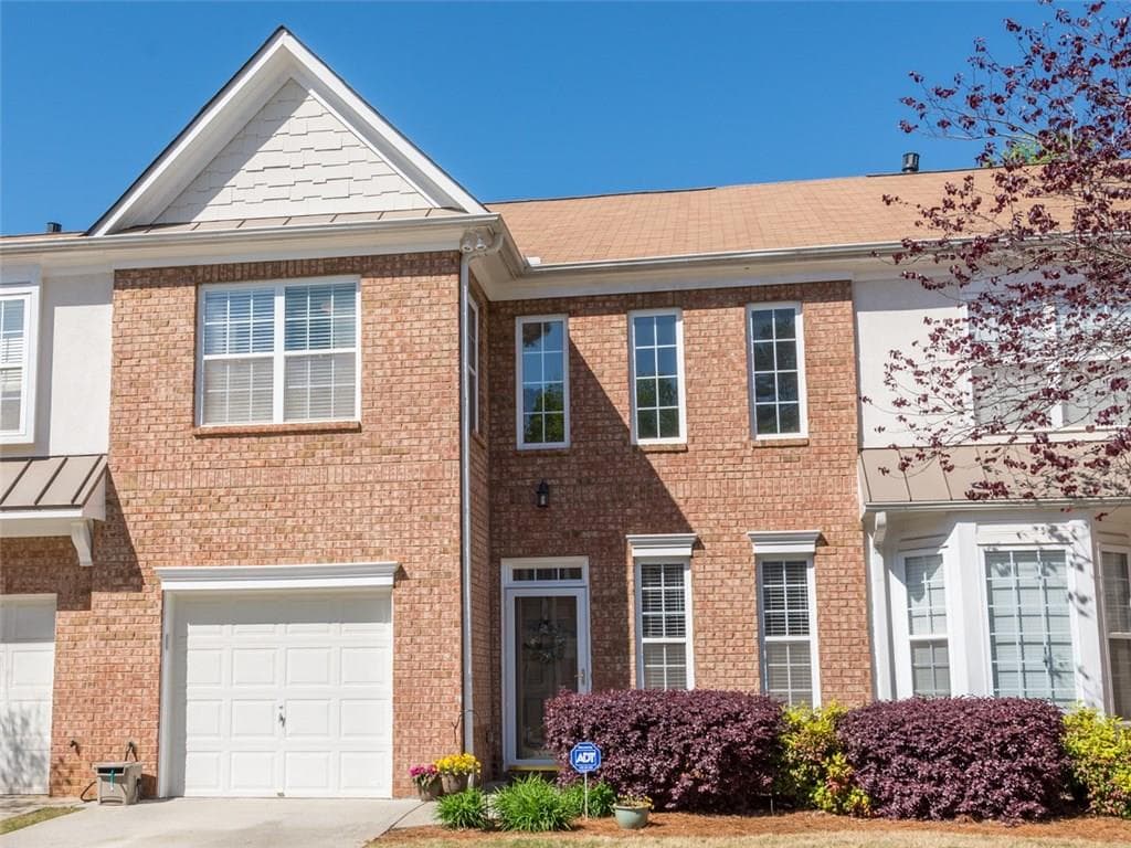 2 bedroom, 1,898 sq ft townhouse sold at 396 Grayson Way, Alpharetta, GA 30004