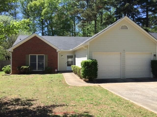 3 bedroom, 1,504 sq ft single family residence sold at 1379 Sisters Court, Lawrenceville, GA 30043
