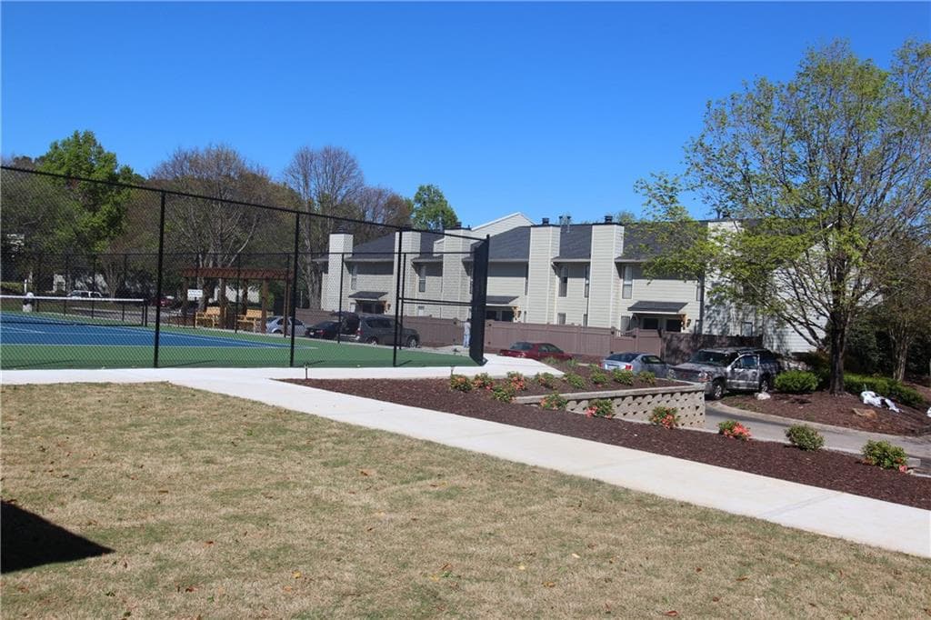 104 Park Ridge Circle 104, Marietta, GA 30068 — most recent listing photo