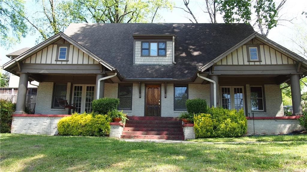 4 bedroom, 3,189 sq ft single family residence sold at 602 Yorkshire Road, Atlanta, GA 30306