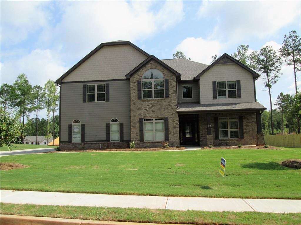 4 bedroom single family residence sold at 270 Darien Drive, Senoia, GA 30276