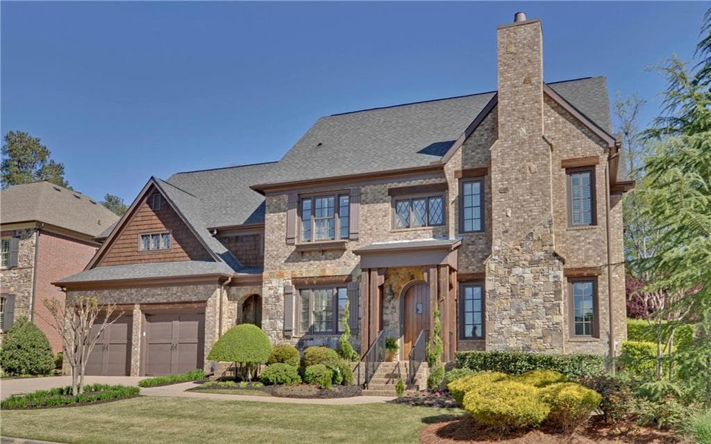 5 bedroom single family residence sold at 1015 Stonegrove Lane, Roswell, GA 30075