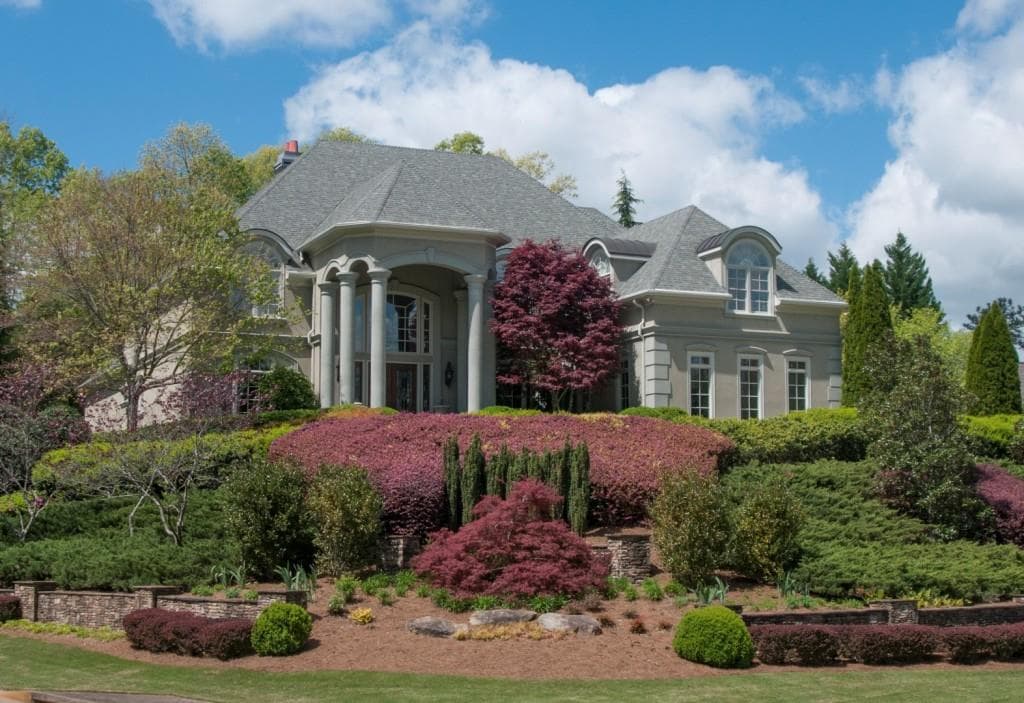 6 bedroom, 10,520 sq ft single family residence sold at 3925 Merriweather Woods, Alpharetta, GA 30022
