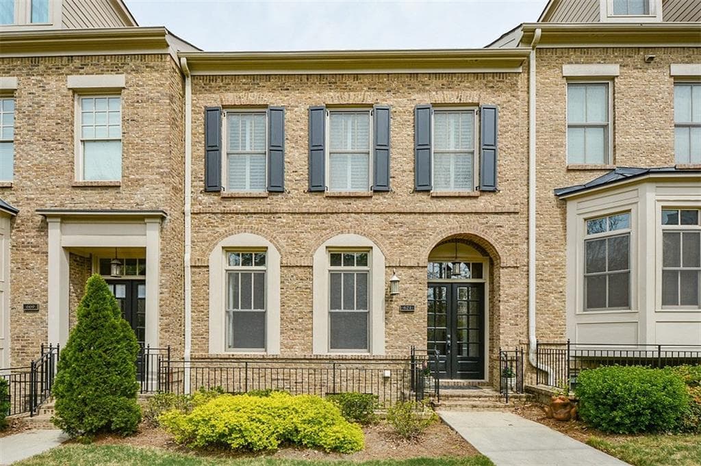 671 Lockton Place, Sandy Springs, GA 30342 — most recent listing photo