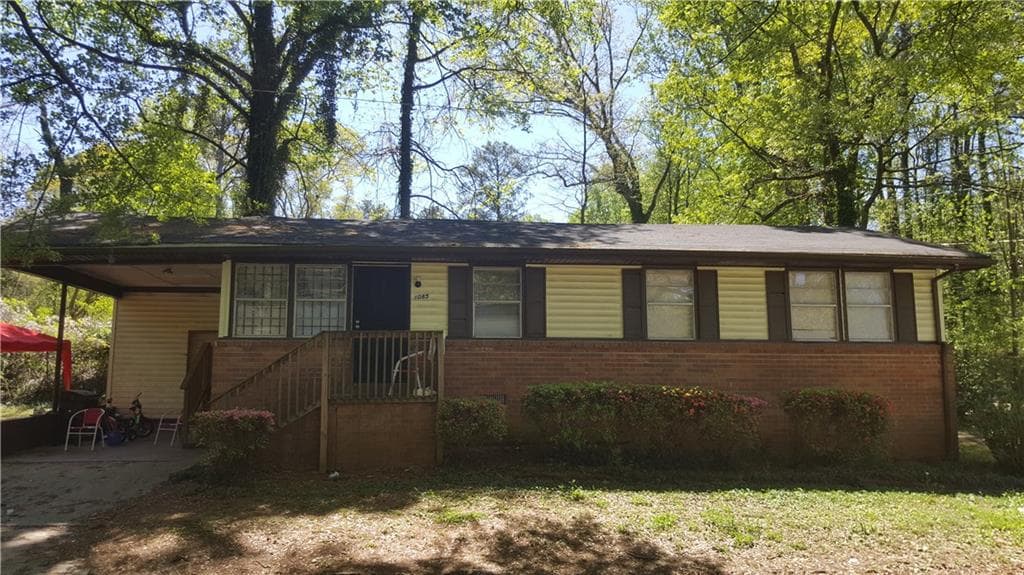 4 bedroom, 1,012 sq ft single family residence sold at 1085 5th Street, Atlanta, GA 30318