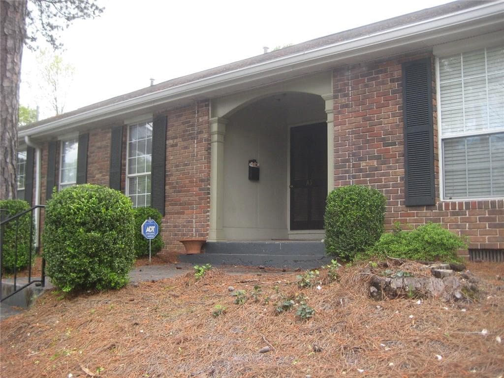 1 bedroom, 886 sq ft condominium sold at 5375 Roswell Road A3, Atlanta, GA 30342