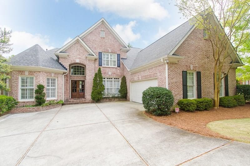 5 bedroom single family residence sold at 6981 Brandon Mill Road, Sandy Springs, GA 30328