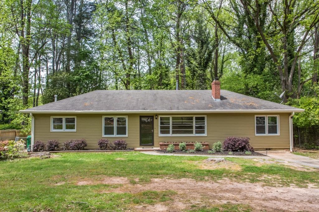 3 bedroom, 1,440 sq ft single family residence sold at 953 Forrest Boulevard, Decatur, GA 30030