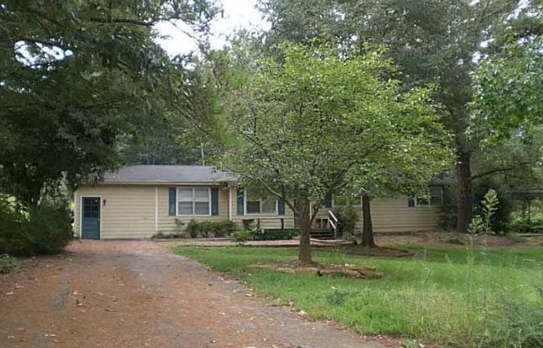 929 Honeysuckle Trail, Winder, GA 30680 — most recent listing photo