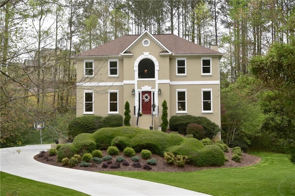 4 bedroom, 2,688 sq ft single family residence sold at 3566 Hawfinch Court, Roswell, GA 30075