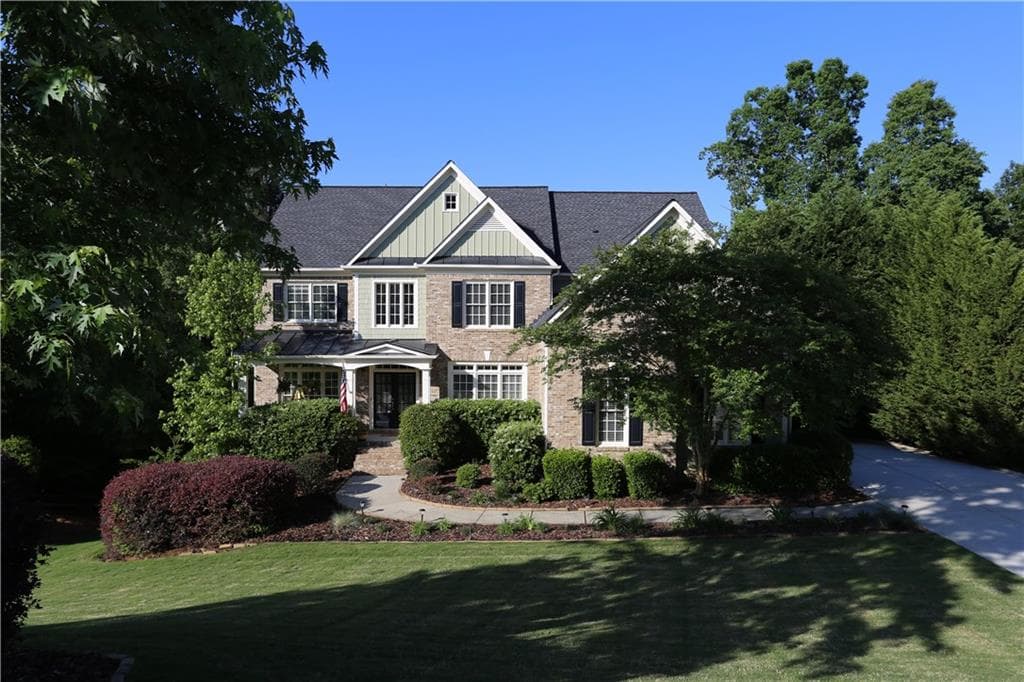 5 bedroom single family residence sold at 4730 E Point Drive, Cumming, GA 30041