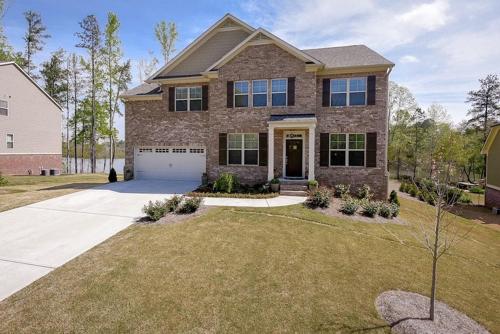 5 bedroom, 3,180 sq ft single family residence sold at 2607 Restoration Drive, Powder Springs, GA 30127