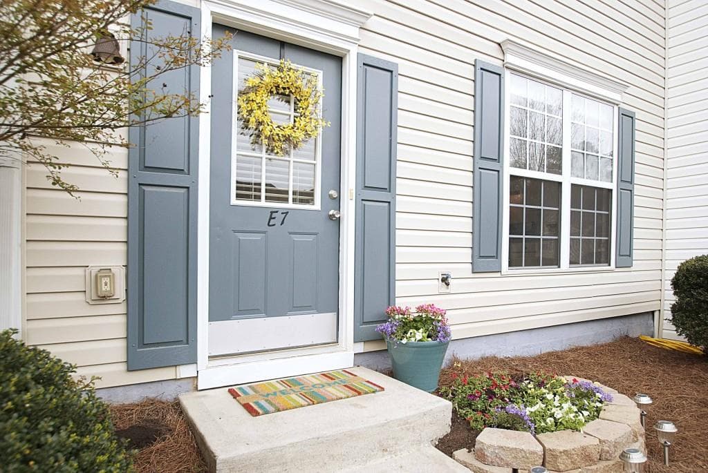 3 bedroom, 1,370 sq ft townhouse sold at 10900 Wittenridge Drive E7, Alpharetta, GA 30022