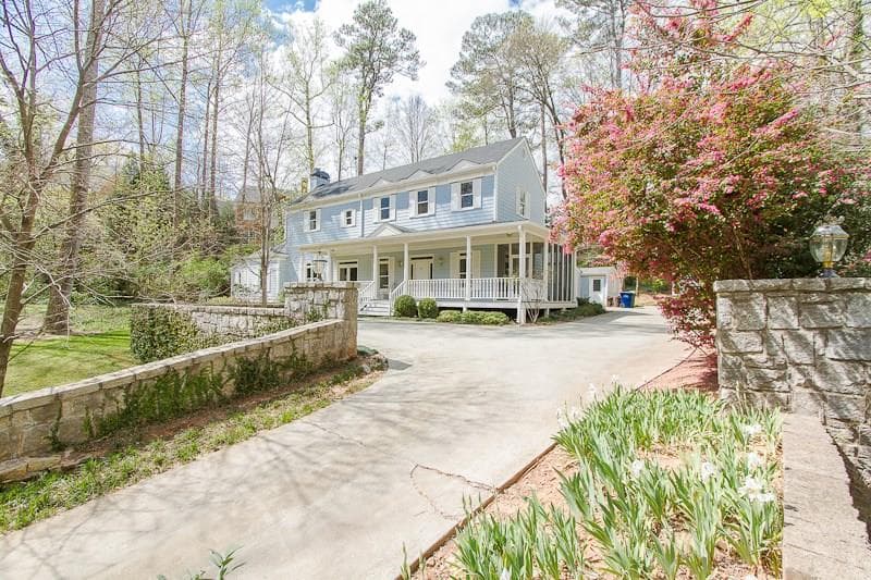 4 bedroom, 3,378 sq ft single family residence sold at 3610 Ivy Road, Atlanta, GA 30342