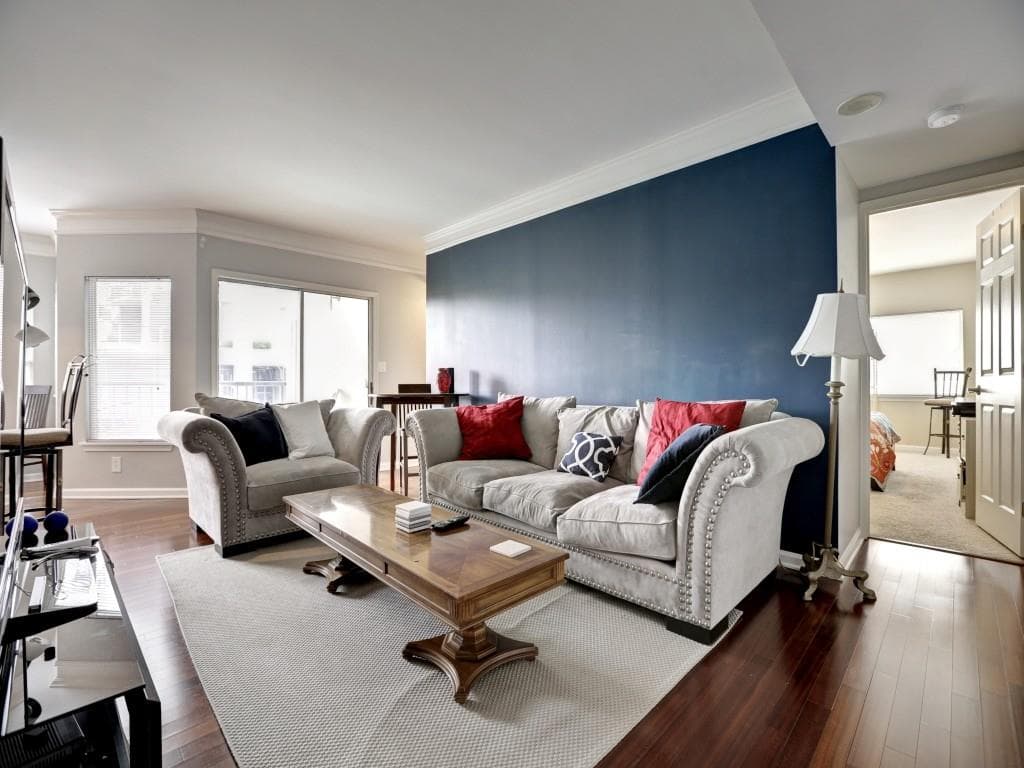 2 bedroom, 1,350 sq ft condominium sold at 275 13th Street 312, Atlanta, GA 30309