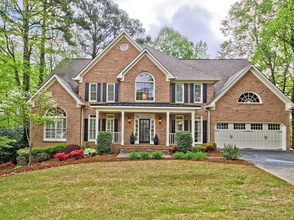 5 bedroom, 5,051 sq ft single family residence sold at 5563 Brookgreen Drive, Acworth, GA 30101