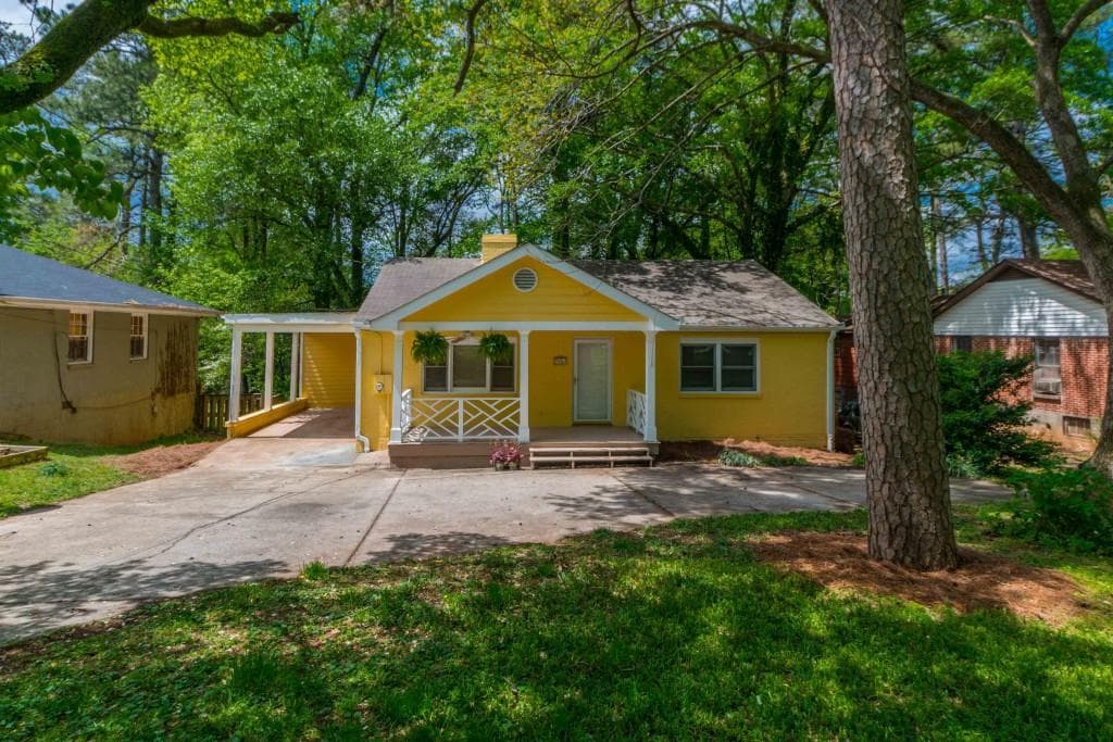 3 bedroom single family residence sold at 2053 Edgemore Drive, Atlanta, GA 30316