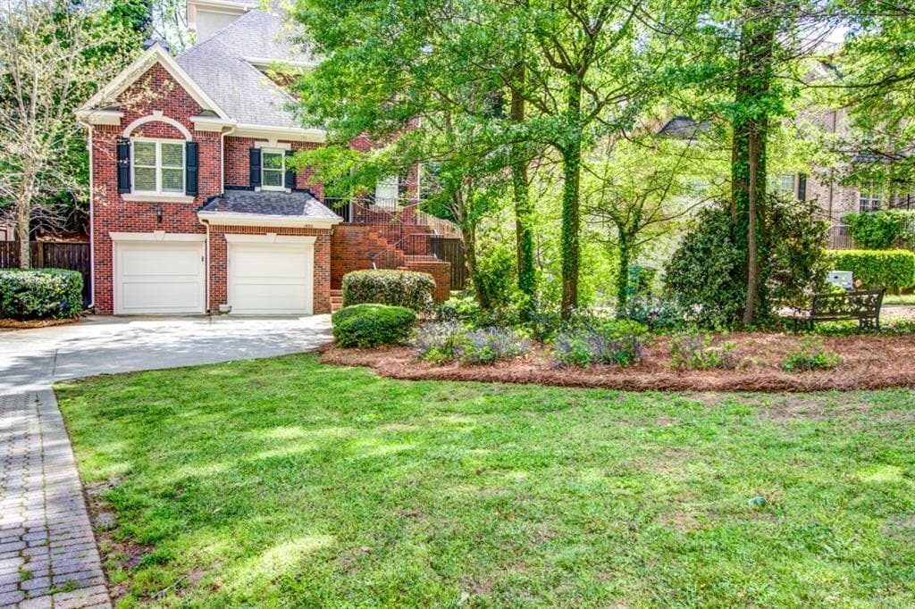 4 bedroom, 2,733 sq ft single family residence sold at 1486 Sylvan Circle, Brookhaven, GA 30319
